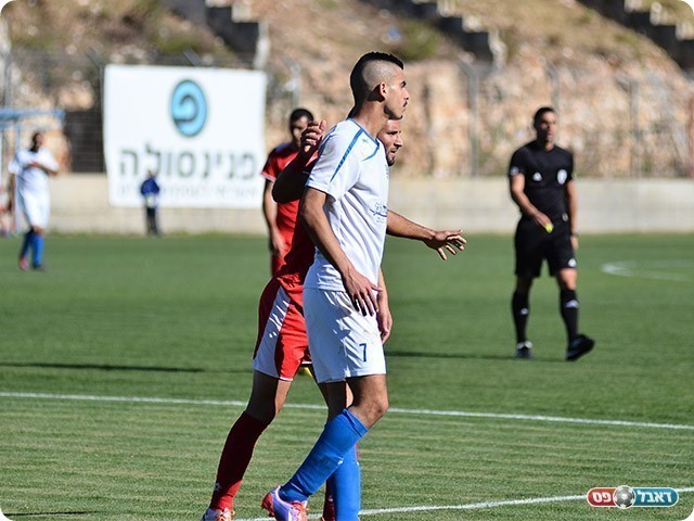 בר כהן, סיכן פעם ראשונה את השער (ארנון לוי)